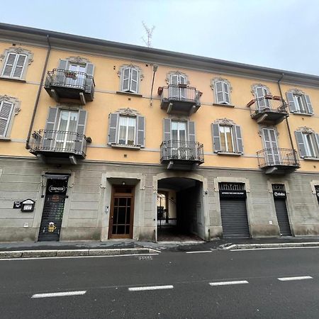 Gelsomino Appartamento Con Posto Auto Nel Centro Di Monza Exterior photo